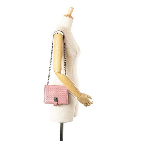 BOTTEGA VENETA Pink Leather Intrecciato Shoulder Bag - Picture 11 of 11